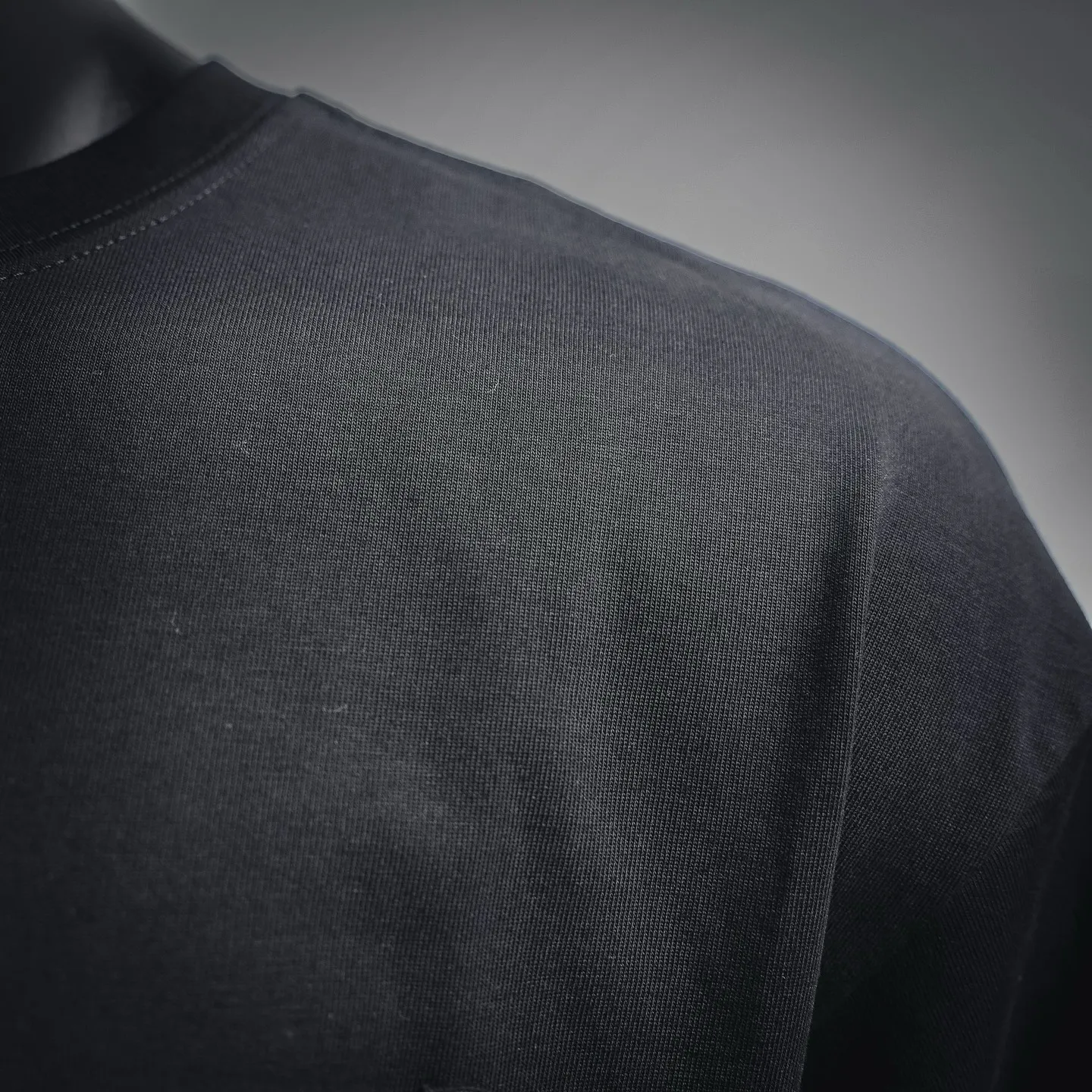 140 Chtome Hearta/ 26SS TEE logo T 26 ：Black、White Sizes：XS-L